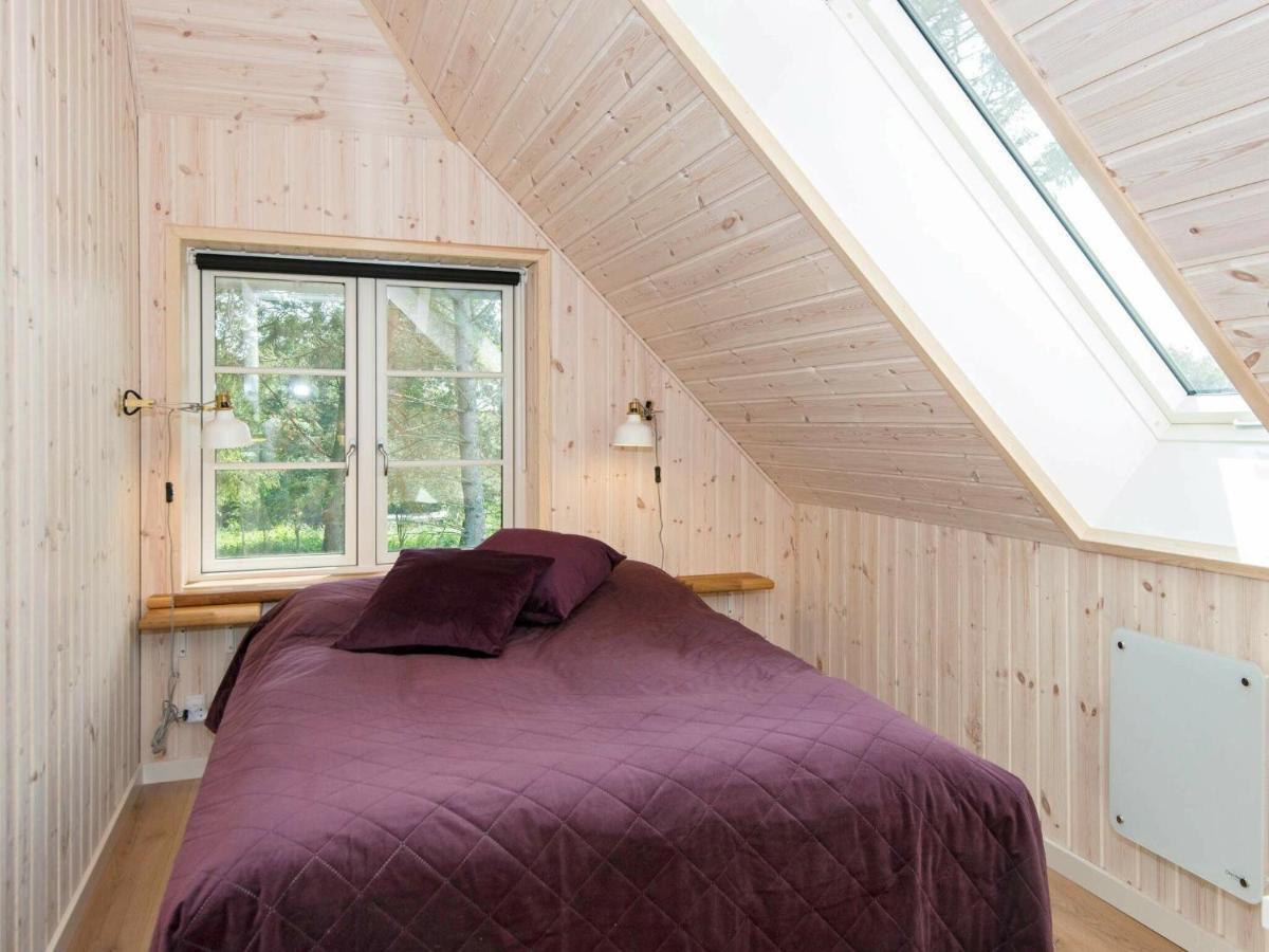 10 Person Holiday Home In Glesborg Chambre photo
