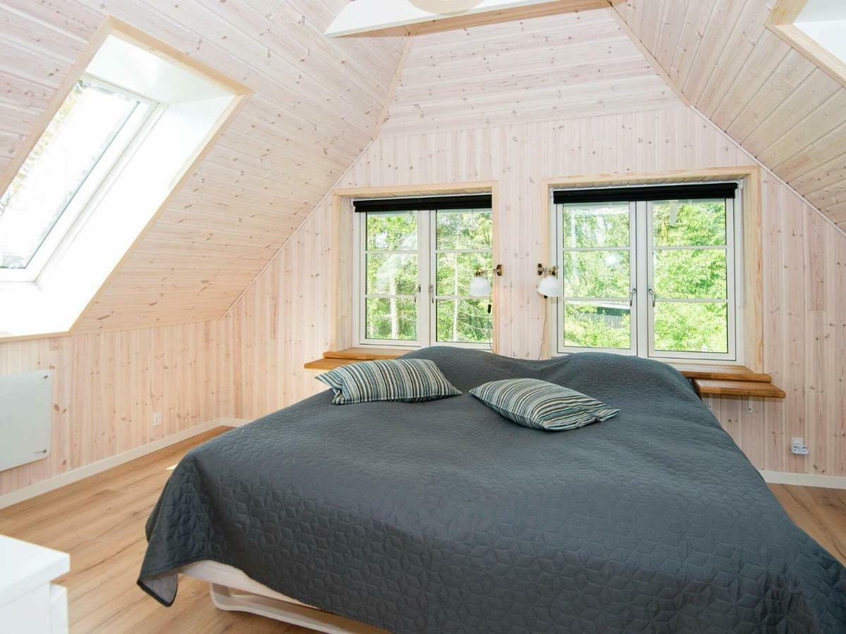 10 Person Holiday Home In Glesborg Extérieur photo